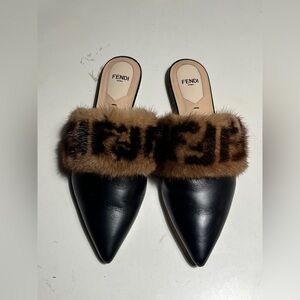 Fendi Black Leather Pointed Mules with Brown Logo Fur Band